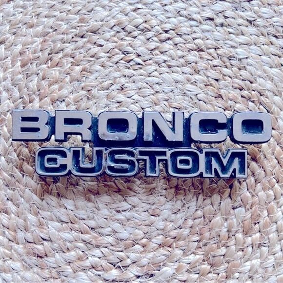 Vintage 1970s Original Chrome Ford Bronco Custom Emblem - Picture 1 of 10